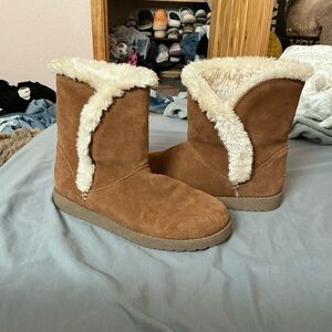 Faux-Suede Sherpa Lined Women's Ankle Boots - Brown